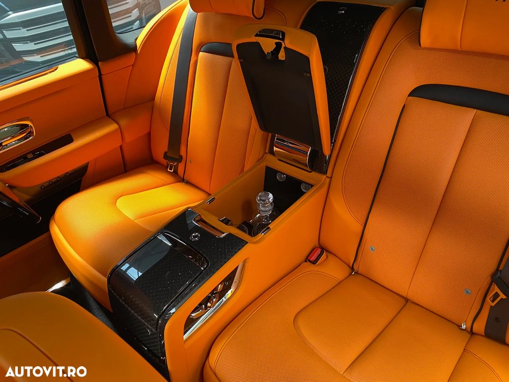 ROLLS-ROYCE Cullinan 2024 — imagine 22
