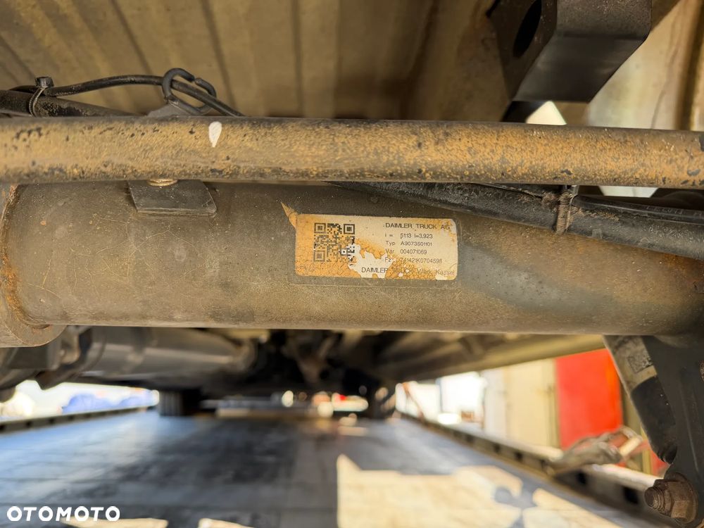 Sprinter 907 910 19-24 most tył A9073501101 51/13 - 2