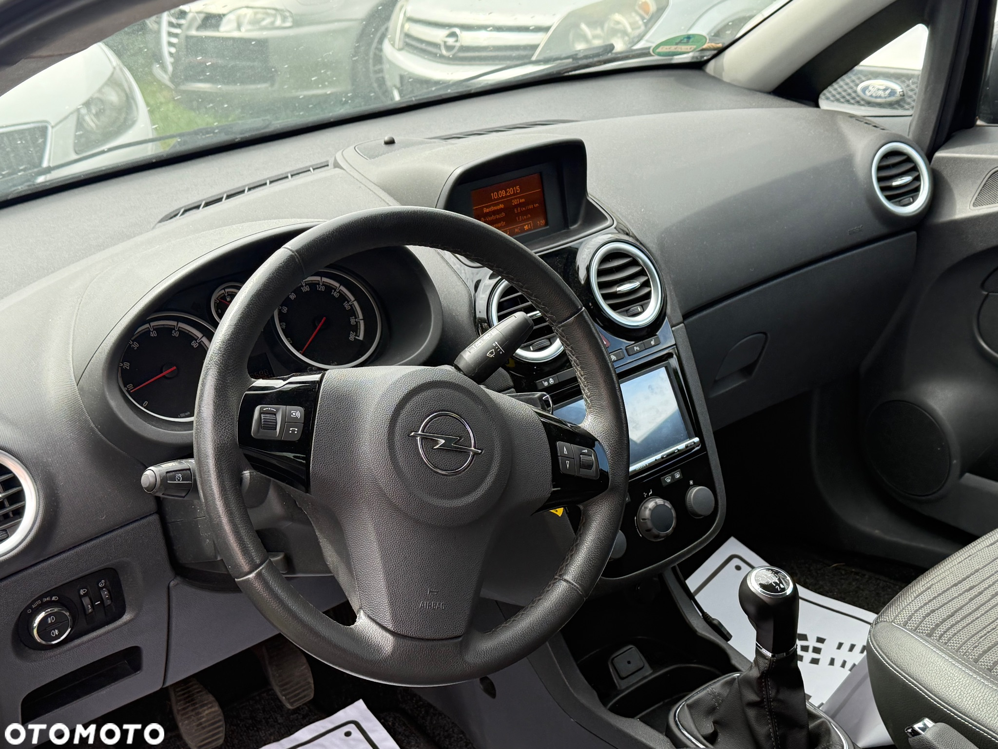 Opel Corsa 1.4 16V Innovation - 7