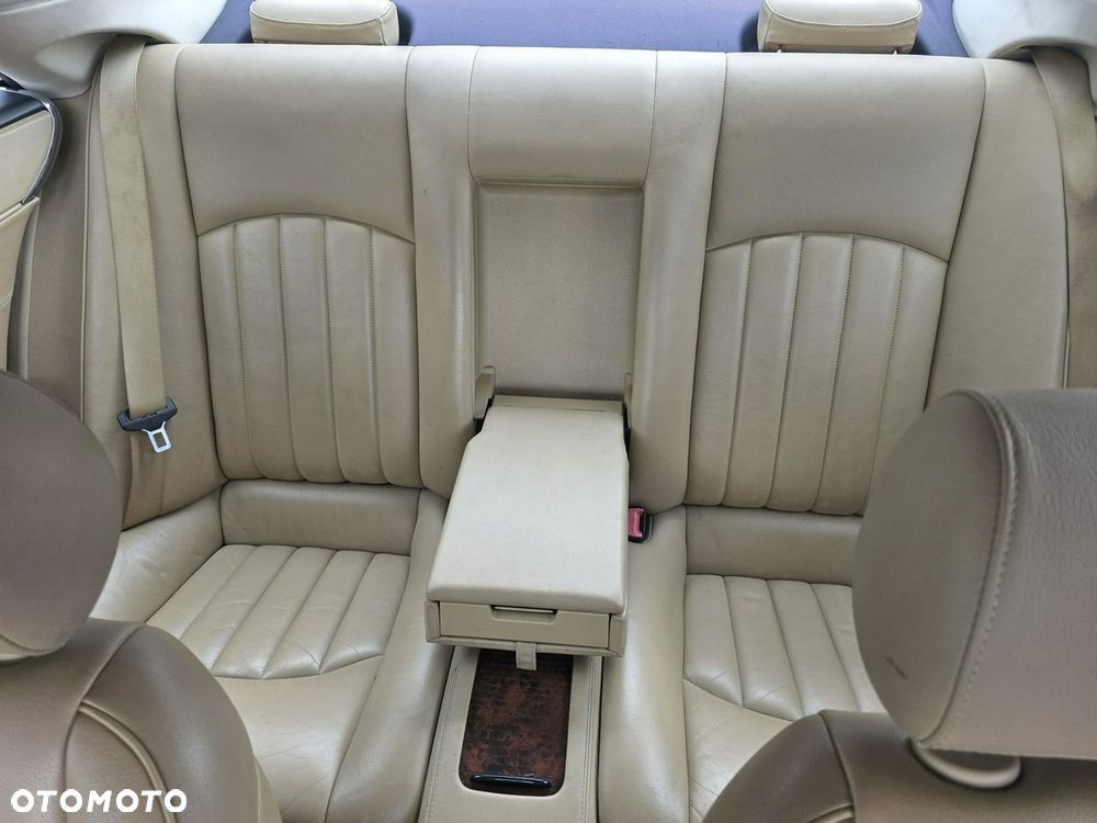 Mercedes-Benz CLS 350 - 12