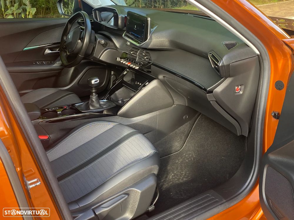 Peugeot 2008 PureTech 100 Allure - 24