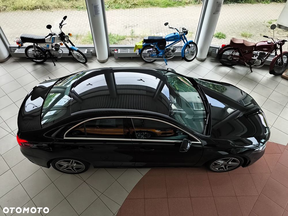 Mercedes-Benz Klasa A 200 AMG Line 7G-DCT - 39