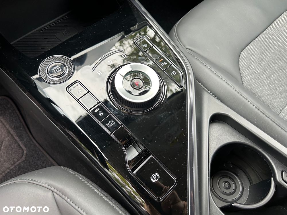Kia Niro 1.6 GDI Hybrid Business Line - 29