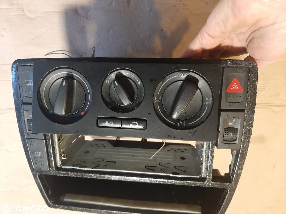 Panel sterowania nawiewu VW GOLF IV - 1
