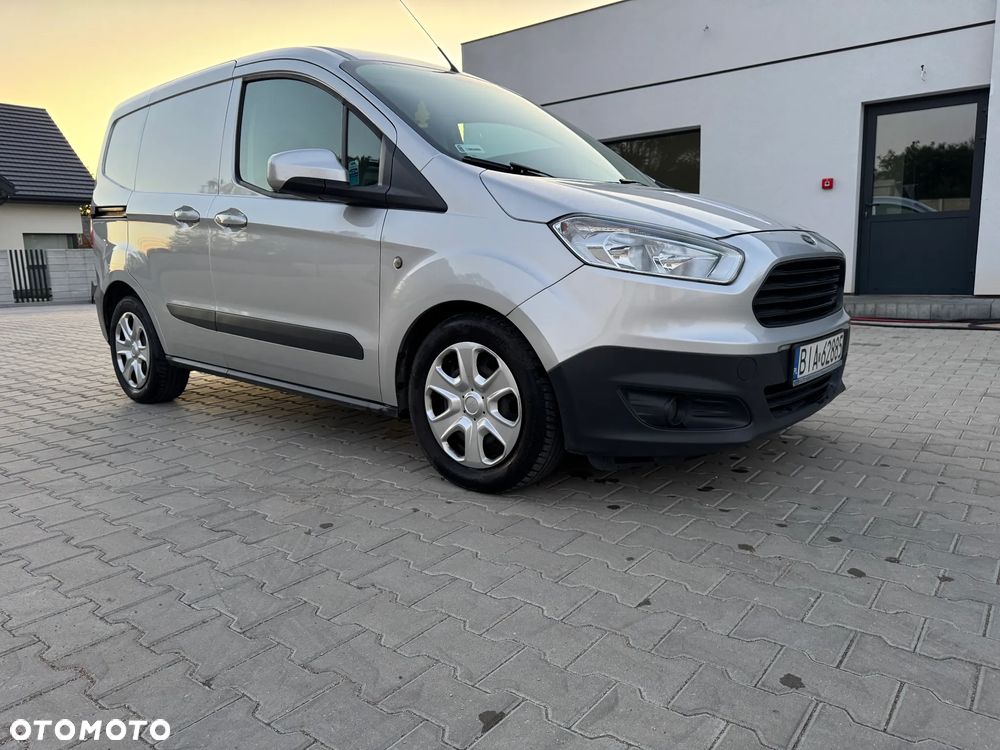 Ford Transit Courier - 1