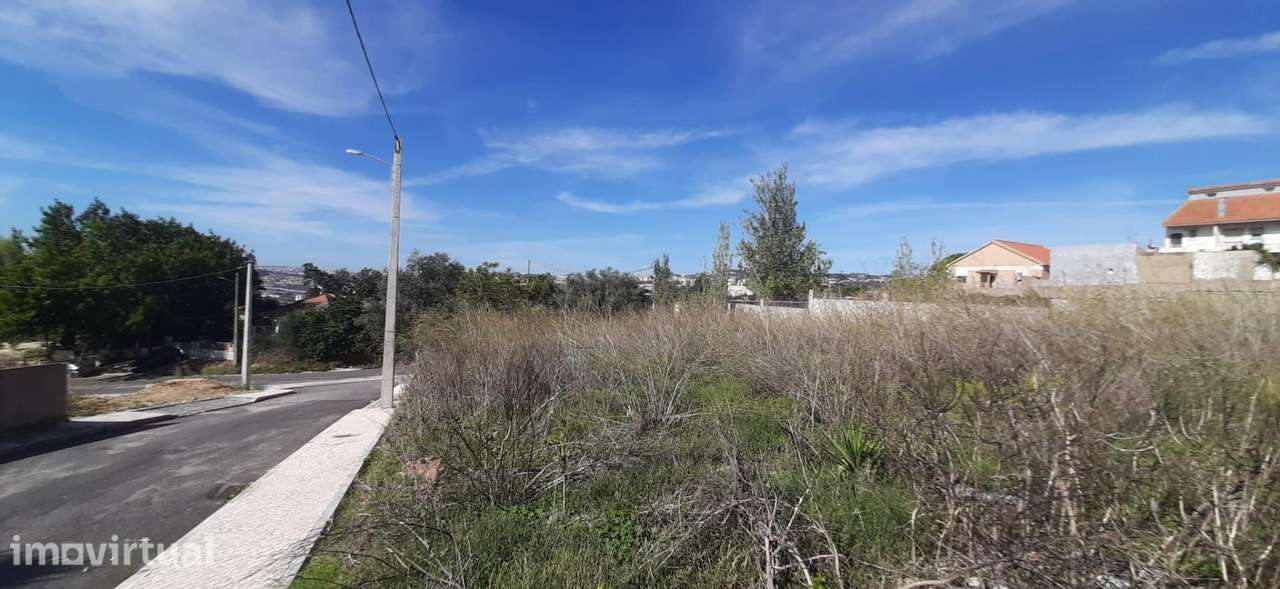 Lote de Terreno Urbano para construção de moradia em Frielas - Grande imagem: 4/9