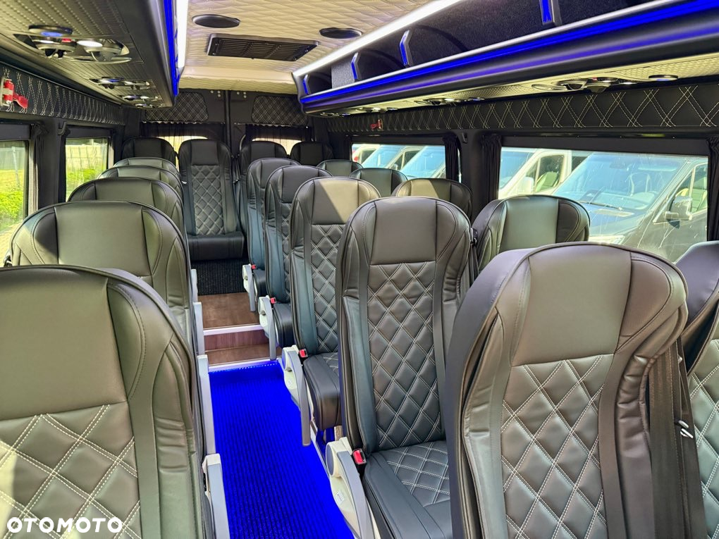 Mercedes-Benz Sprinter 519 Tourist Line GSR II - 16