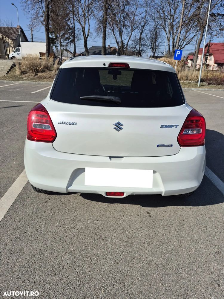Suzuki Swift M-Hybrid 1.2 Spirit - 4