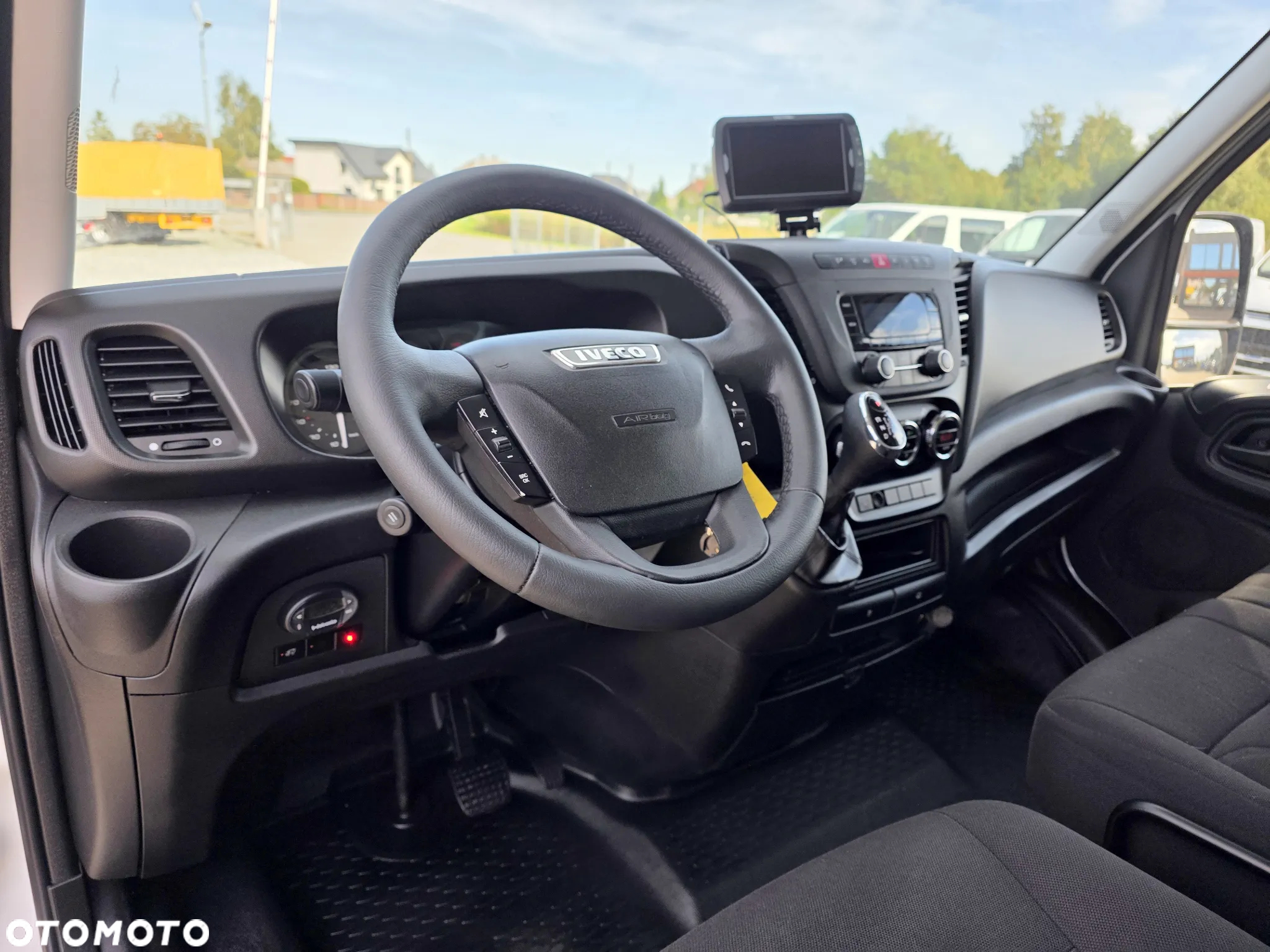 Iveco 35-170 3,0 HPI 170 KONNY KONTENER 4,2M WINDA KLIMA WEBASTO 8 BIEGOWY HIMATIC 4,1M ROZSTAW OSI - 13