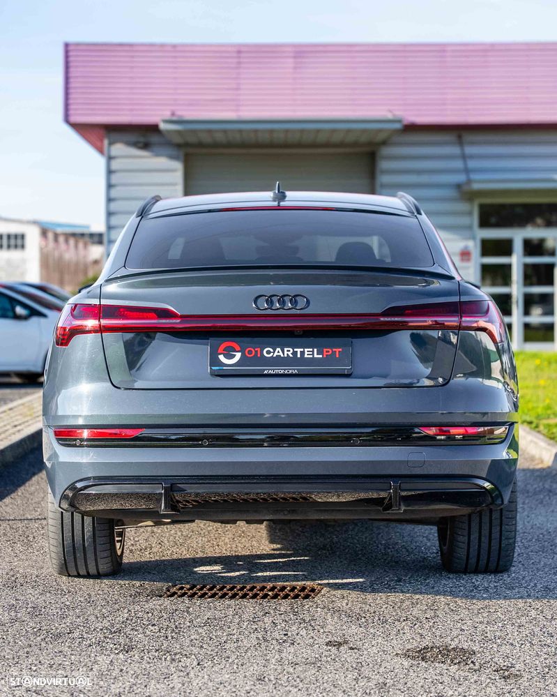 Audi e-tron 55 quattro S line - 8