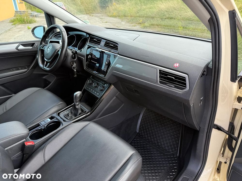 Volkswagen Touran 2.0 TDI BMT Comfortline Plus DSG - 12