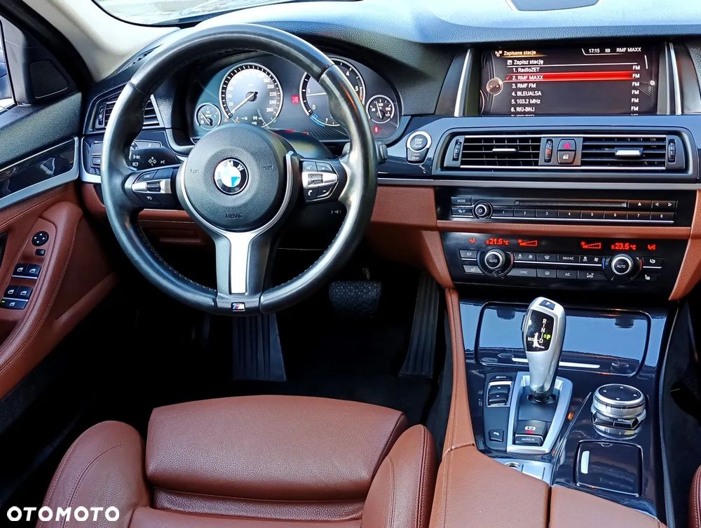 BMW Seria 5 525d Touring Sport-Aut Luxury Line - 16