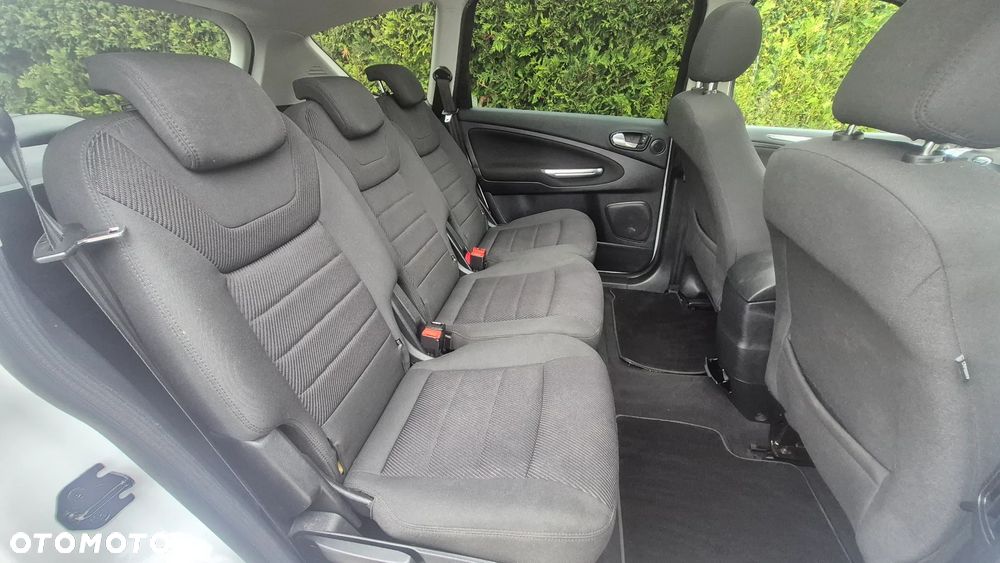 Ford S-Max - 30