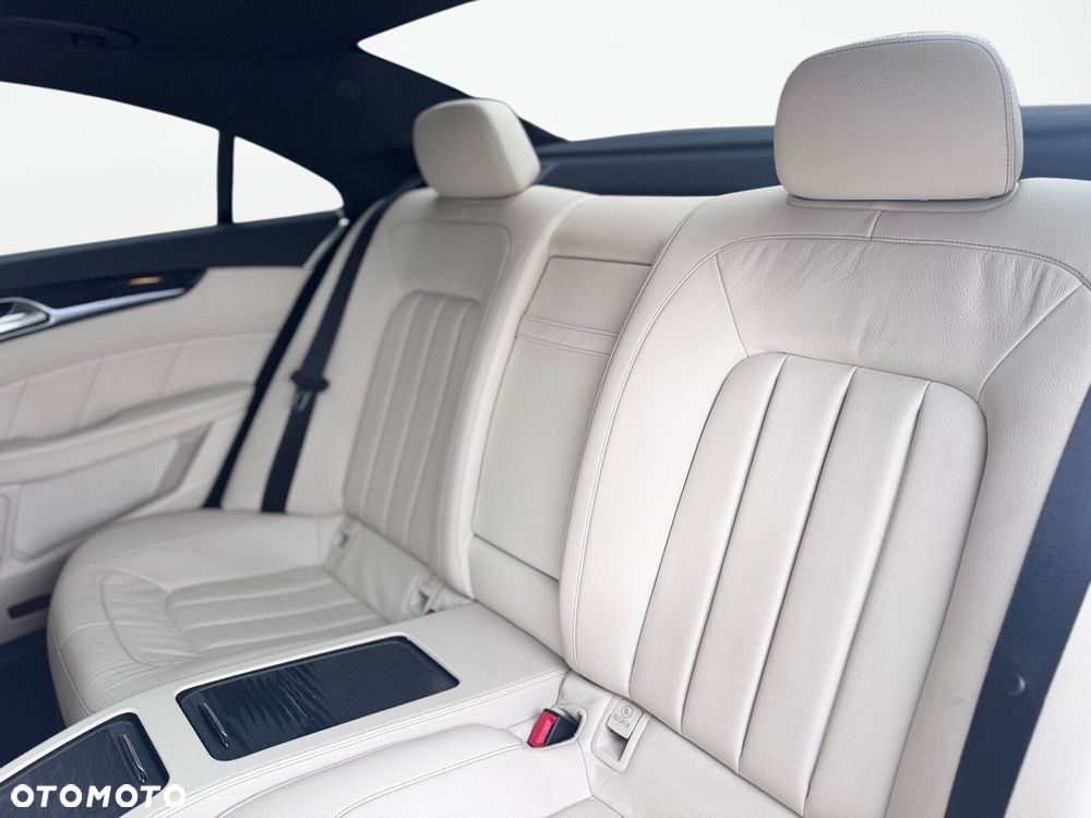 Mercedes-Benz CLS - 13