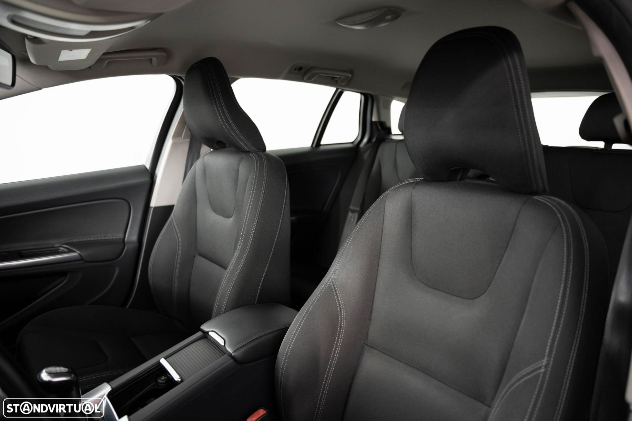 Volvo V60 2.0 D4 Kinetic - 8