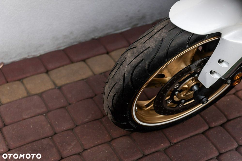 Yamaha FZ - 7