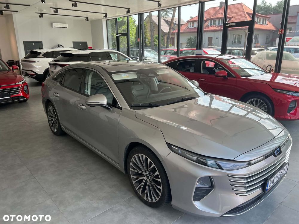 Bestune B70 2.0T Elegance - 6