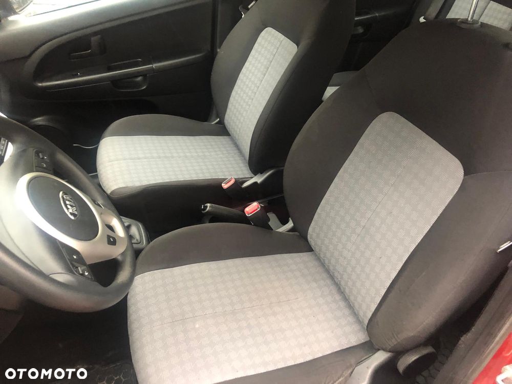 Kia Venga - 5