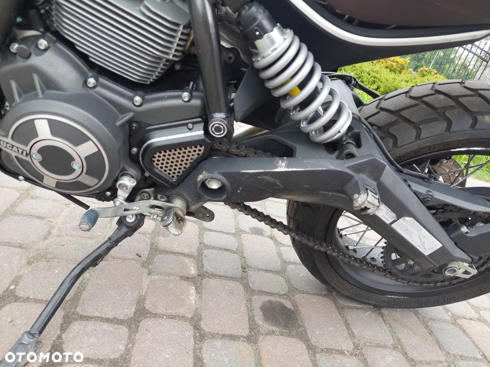 Ducati Scrambler - 15