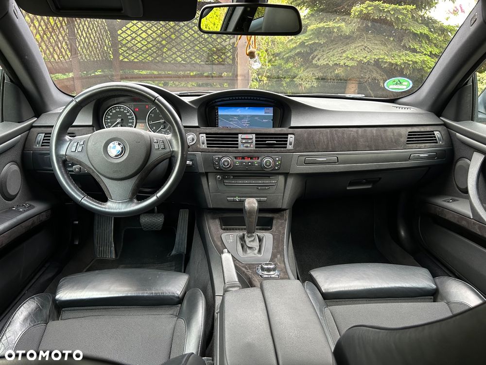 BMW Seria 3 320i M Sport Edition - 34