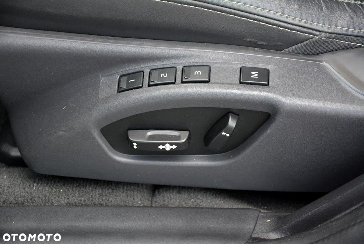 Volvo S60 - 32