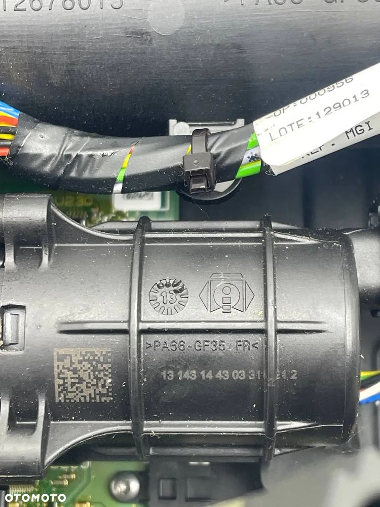 ORYGINALNY STEROWNIK POMPA  ZBIORNIKA ADBLUE (MOCZNIKA) DO SAMOCHODÓW Z GRUPY P.S.A. (PEUGEOT-CITROEN) - 3