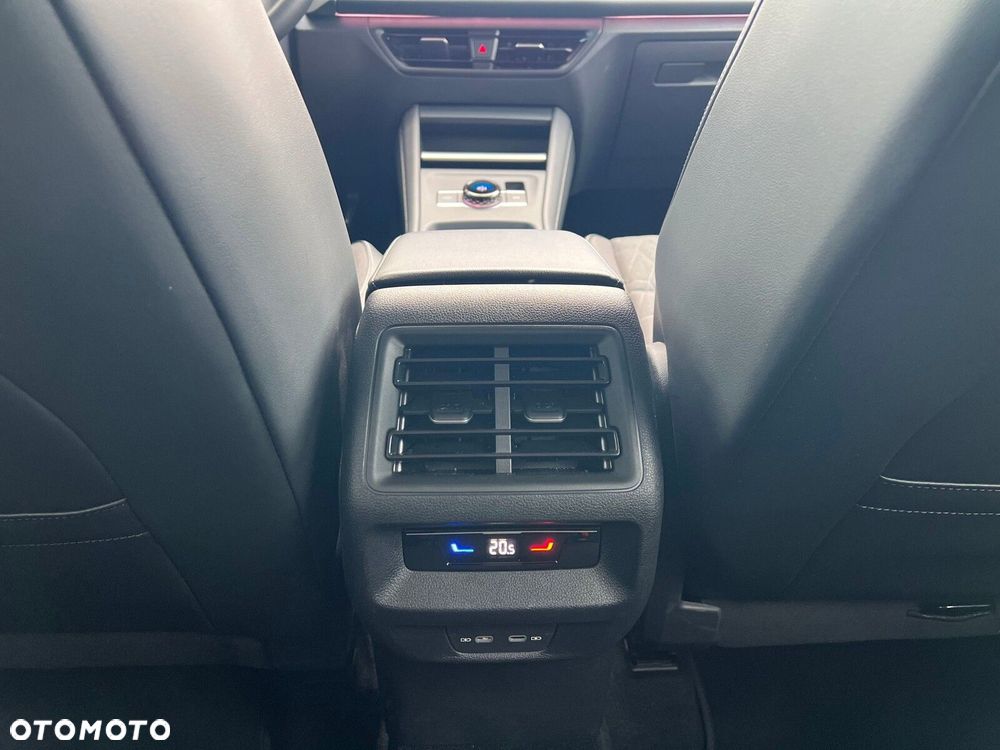 Volkswagen Tayron 1.5 eTSI mHEV Life DSG - 34