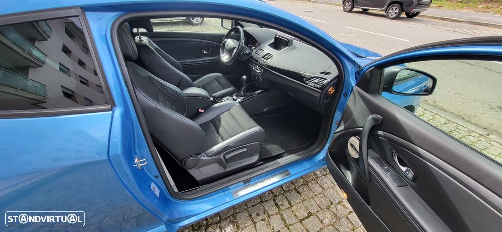 Renault Mégane Coupe Energy dCi 130 FAP Start & Stop Bose Edition - 7