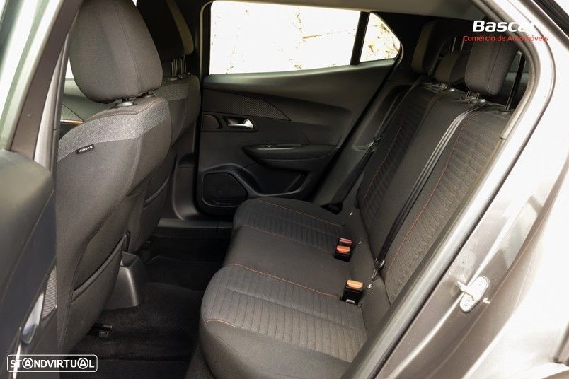 Peugeot 2008 1.2 PureTech Allure - 18