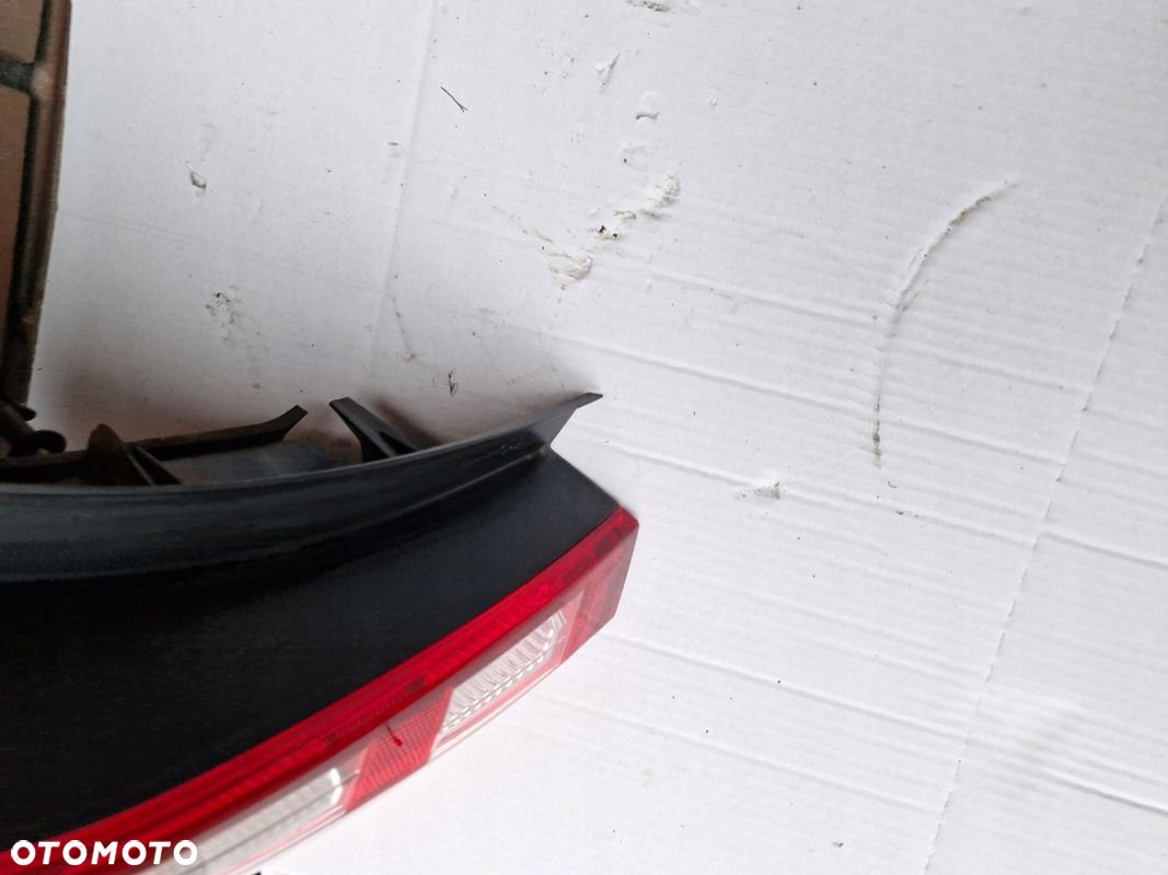 DACIA SANDERO I LAMPA TYŁ LEWA TYLNA 8200734825 - 4