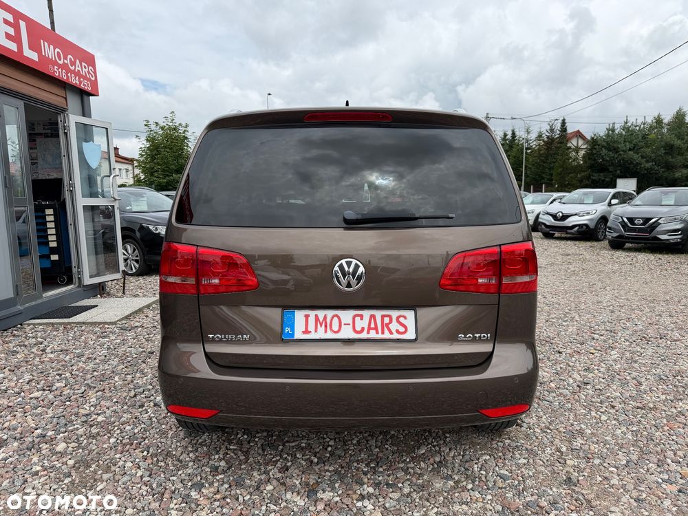 Volkswagen Touran - 14