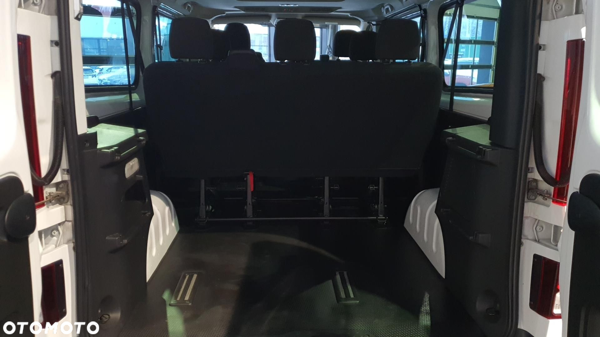 Renault trafic - 19