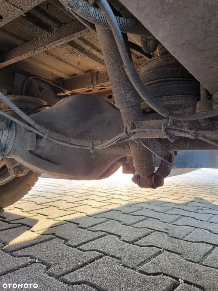 Mercedes-Benz Sprinter - 18