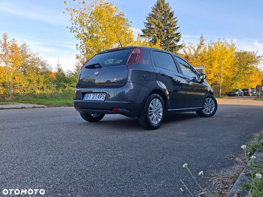 Fiat Grande Punto 2008 photo 3