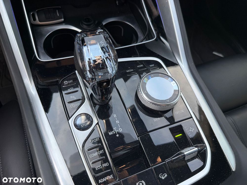 BMW X6 xDrive40i - 11