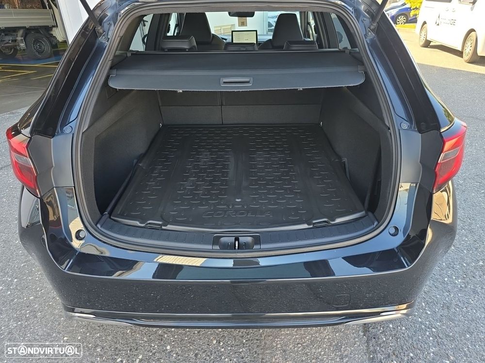 Toyota Corolla Touring Sports 1.8 Hybrid Comfort Plus - 25