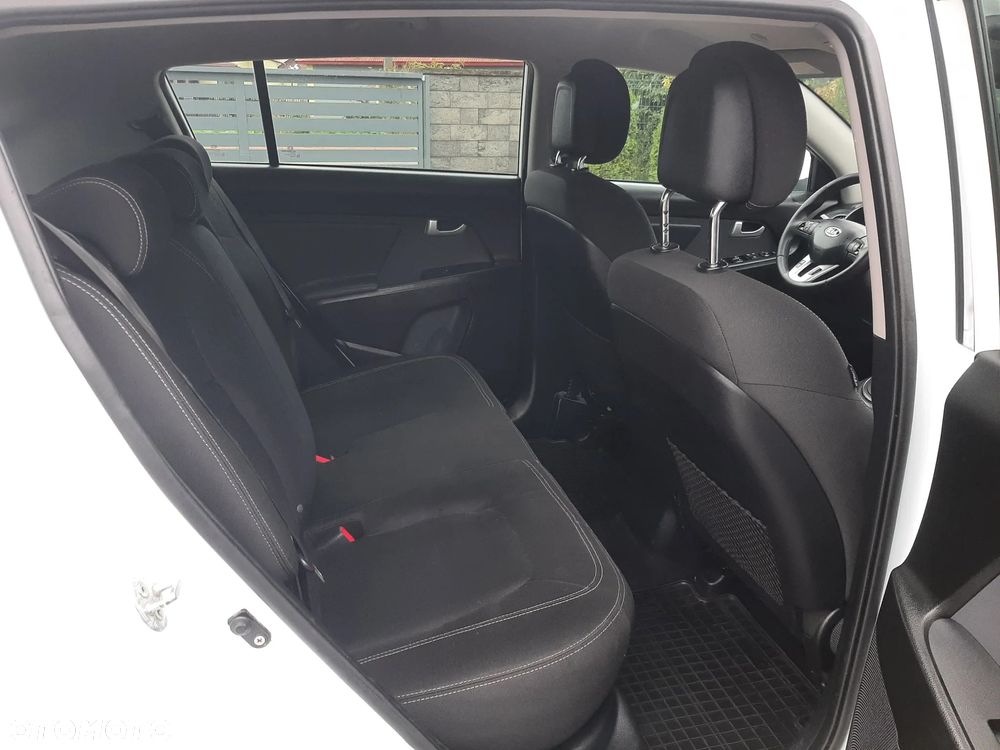 Kia Sportage 1.7 CRDI 2WD Spirit - 19