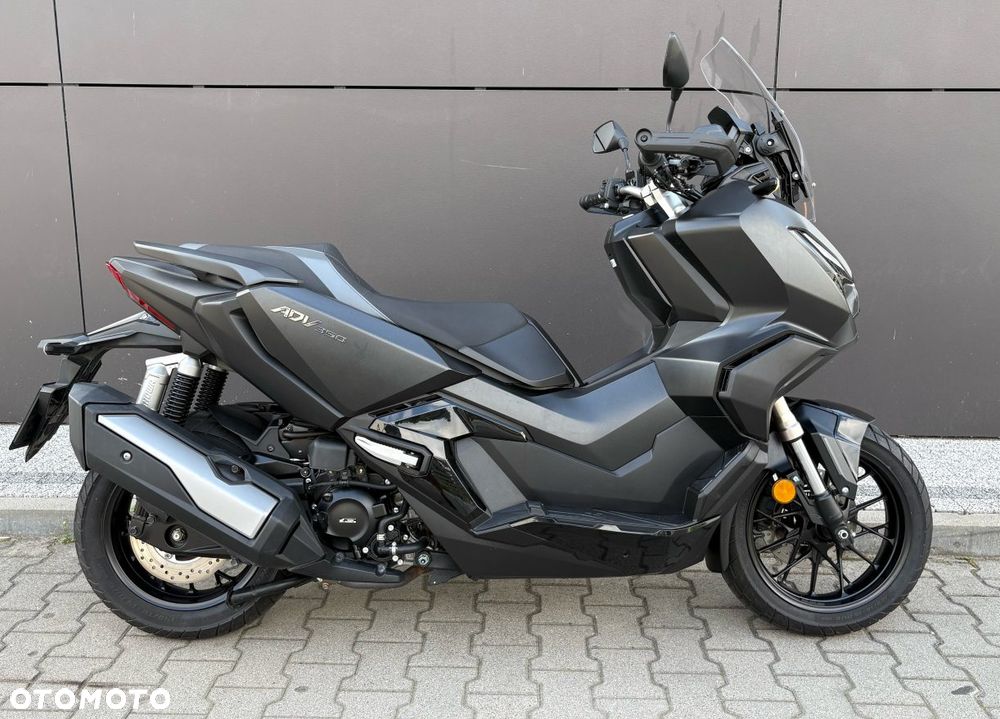 Honda ADV350 - 1