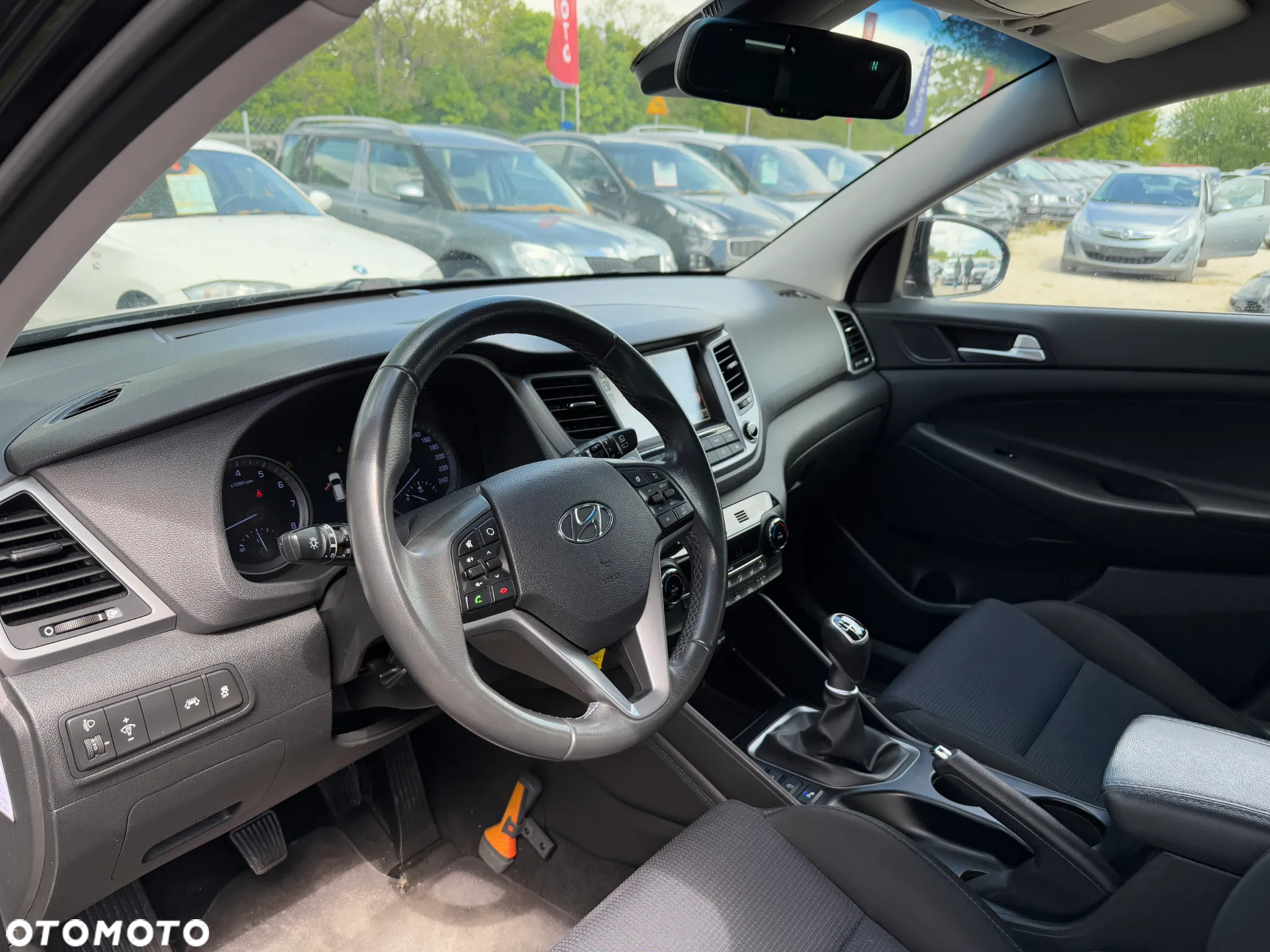 Hyundai Tucson 1.6 GDi 2WD Pure - 24