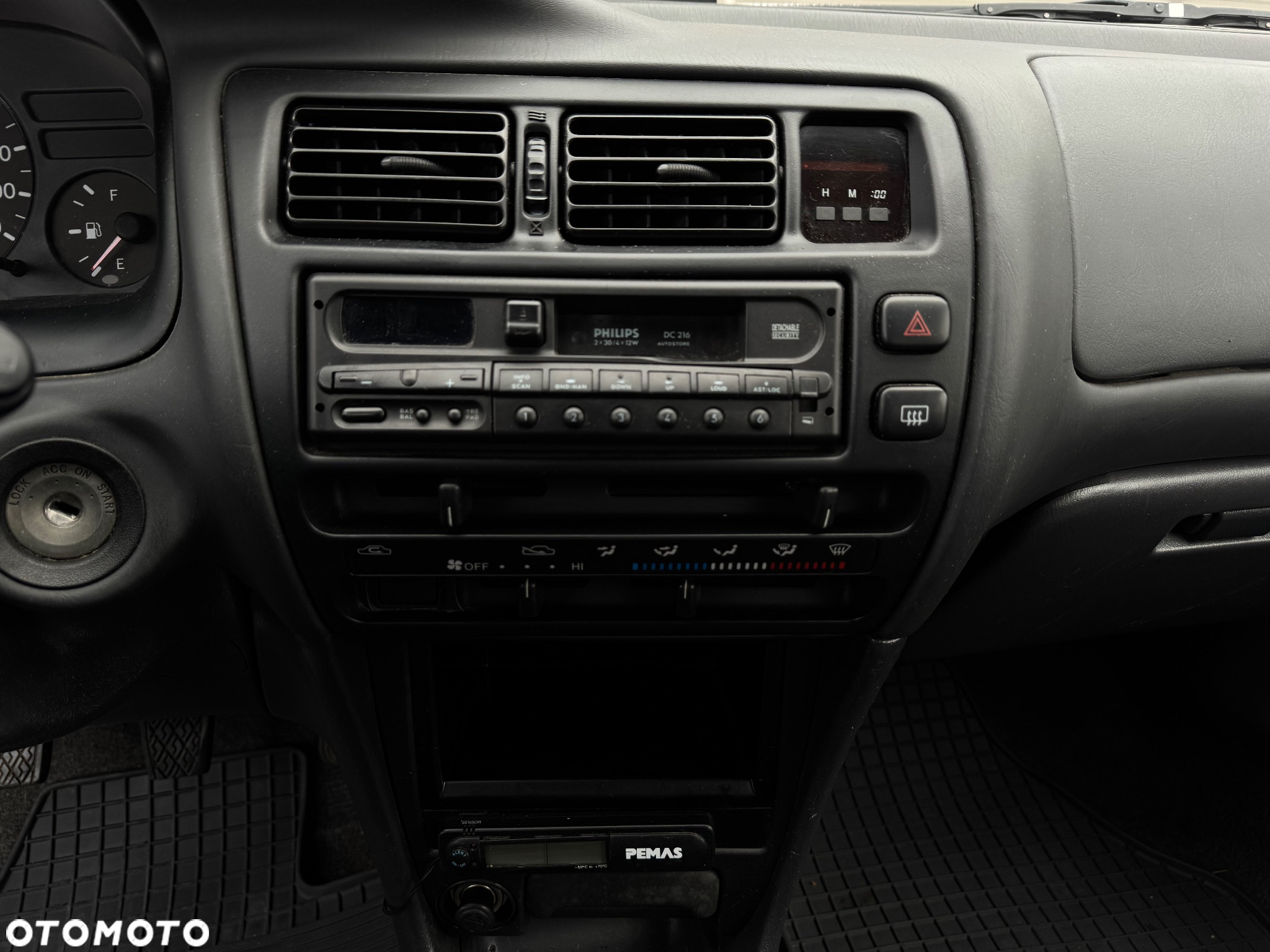 Toyota Corolla 1.4 XLi - 15