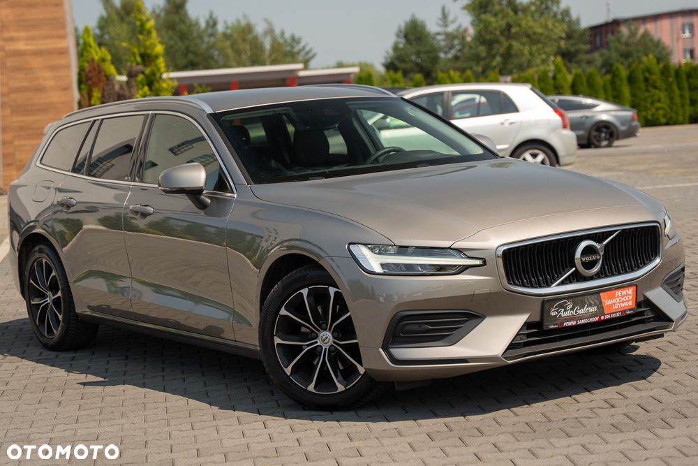 Volvo V60 D3 Momentum Core - 4