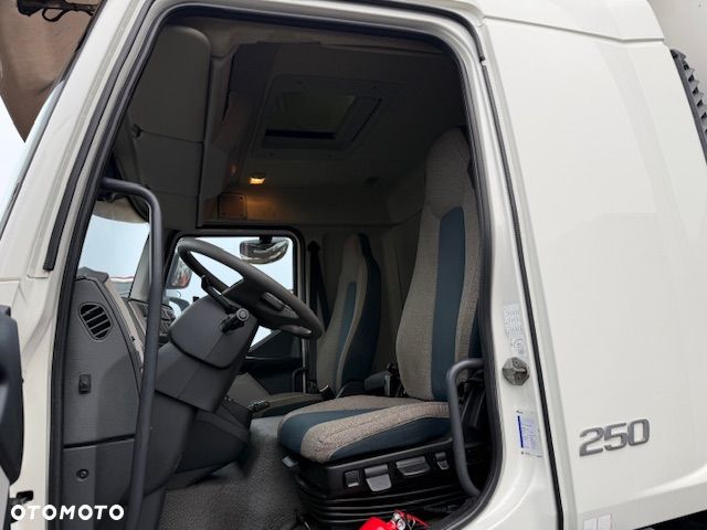 Volvo FL 250 Kontener 24palety /Sypialka/ Ładowność 8700kg/Euro6 - 6