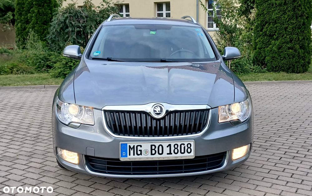 Skoda Superb 2.0 TDI DSG Ambition - 18