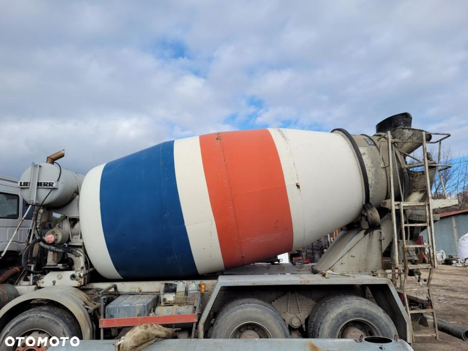Zabudowa betonomieszarka Liebherr - 9