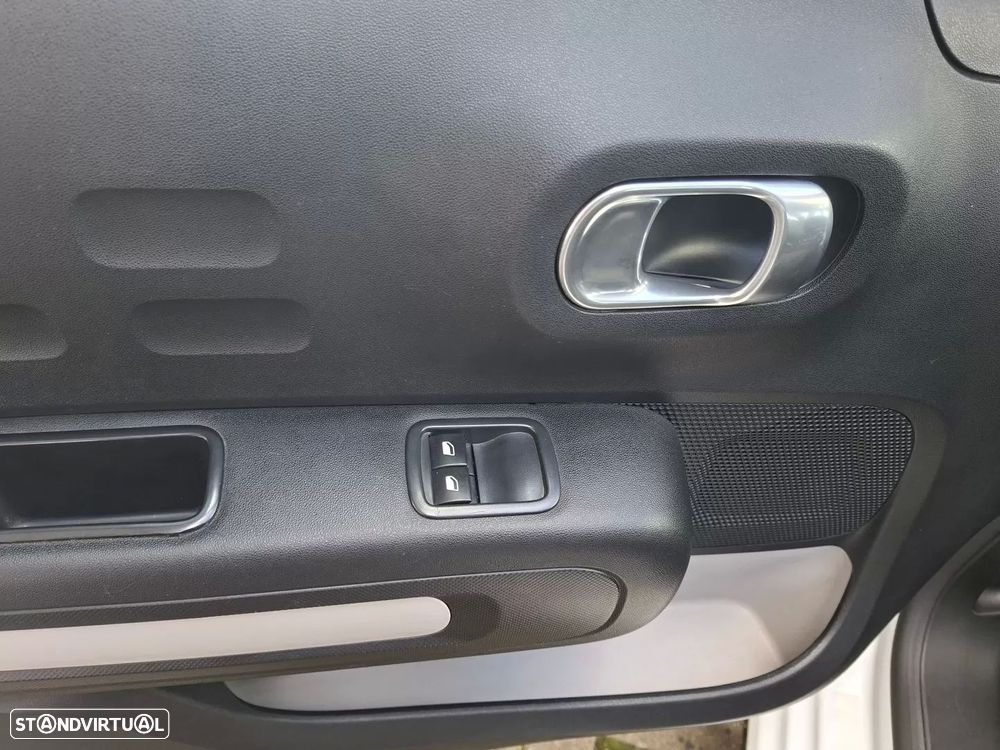 Citroën C3 1.6 BlueHDi Attraction - 20