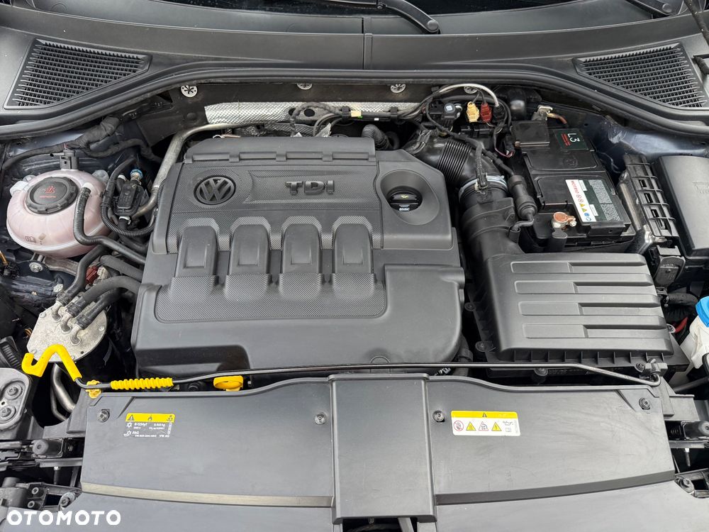 Volkswagen T-Roc 2.0 TDI SCR 4MOTION DSG UNITED - 18