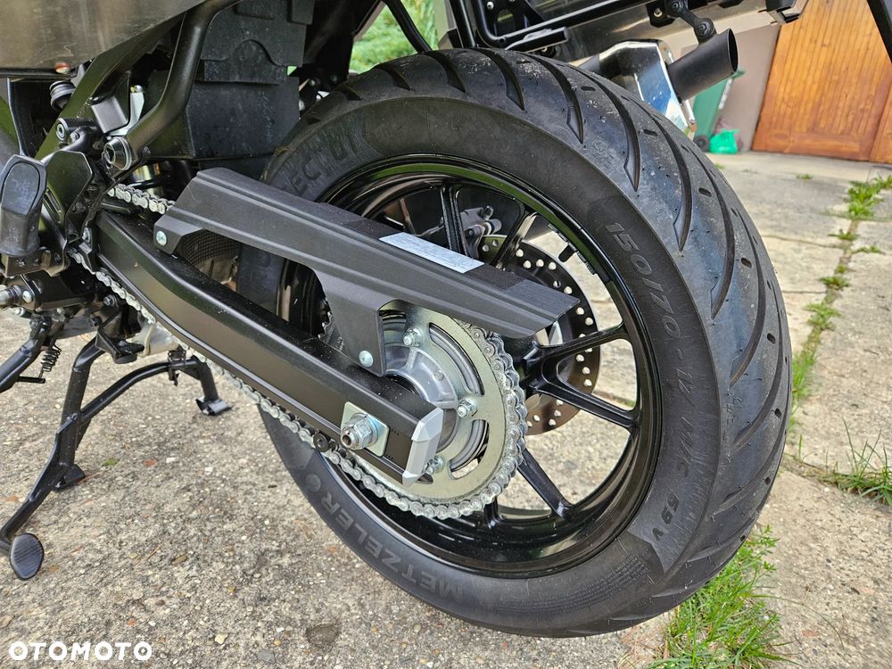 Suzuki DL - 7