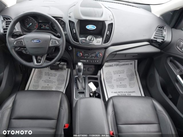Ford Escape 2.0 EcoBoost AWD Titanium - 13