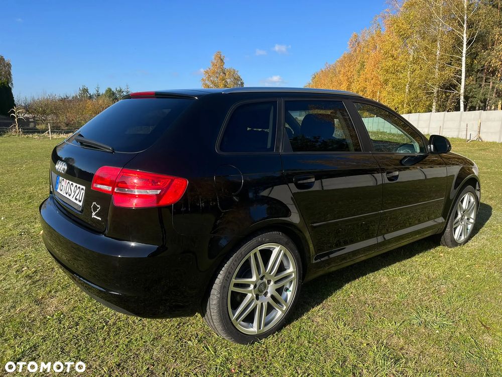 Audi A3 Sportback 1.6 Ambiente - 4