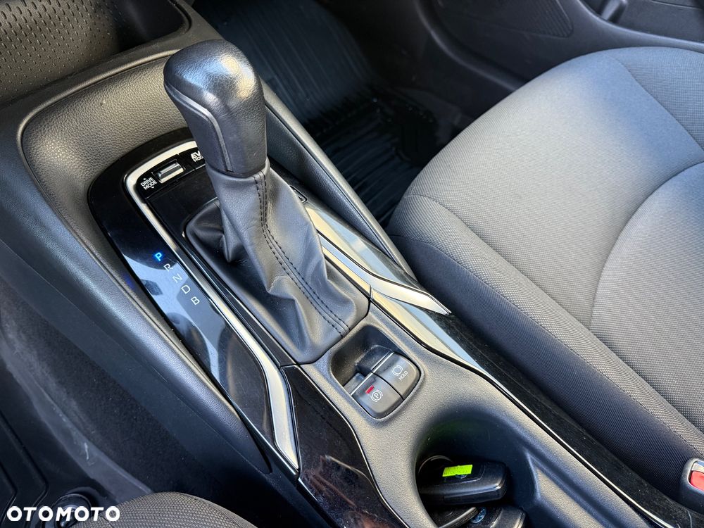 Toyota Corolla 1.8 Hybrid Comfort - 32